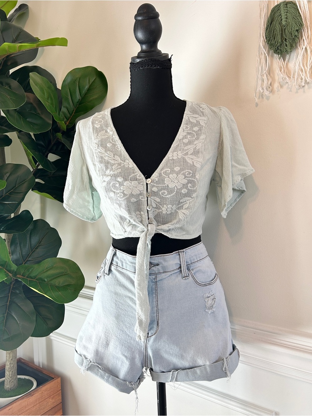 Forever 21 Mint Lace Tie-Front Crop Top